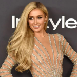 Paris Hilton revive la moda de los 2000s con osado outfit color rosado