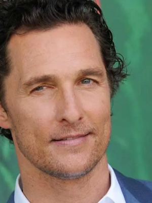 ¡Igual a su padre! Hijo de Matthew McConaughey impresiona en la Fashion Week de París