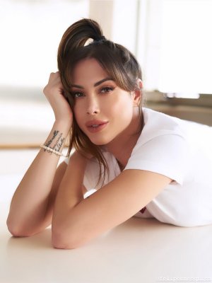 ¡Enamorados! Daniela Colett sube primer registro junto a su pololo
