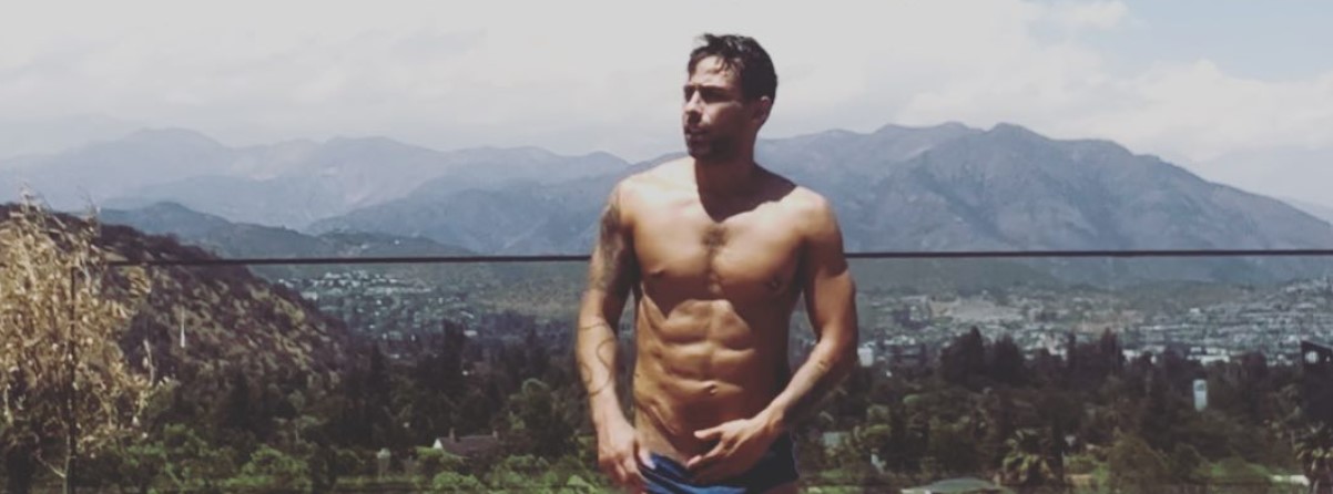 Jorge Valdivia reveló que ama un detalle de su cuerpo ¿Cuál es?