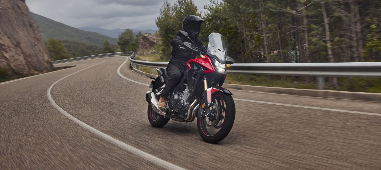 Consejos para una segura conducción de motocicleta en Lluvia