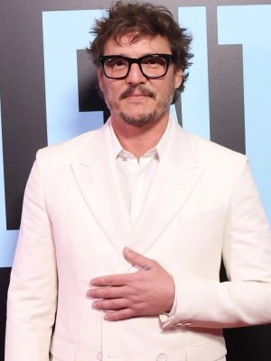 La patentada pose de Pedro Pascal tiene una explicación ¡Una muy buena!