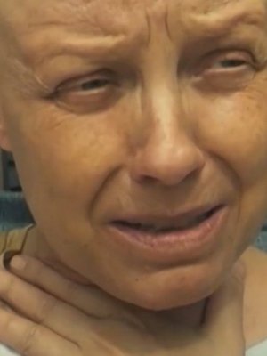 Claudia Conserva revela la importancia de retrata su lucha contra el cáncer