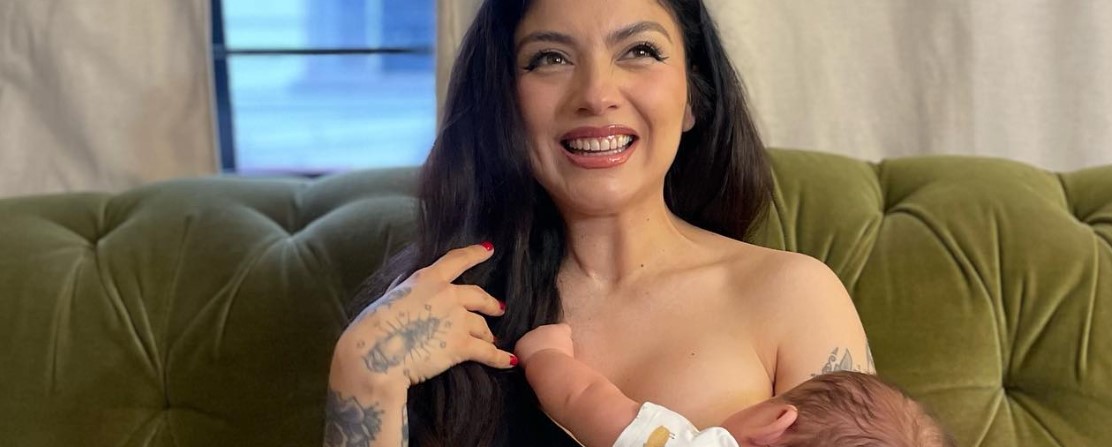 Mon Laferte mostró por primera vez la carita de su hijo