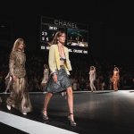 ¡Desde 1920 sorprendiendo! Chanel ahora en modo Glam Rock