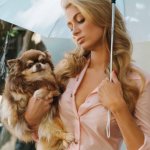 Paris Hilton está devastada ¡Murió su chihuahua más viejita!