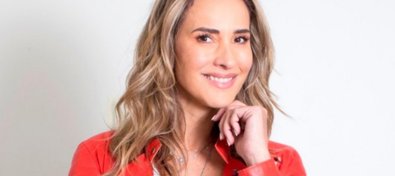 Angélica Castro se fue a España para importante retiro espiritual: