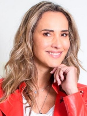 Angélica Castro se fue a España para importante retiro espiritual: 