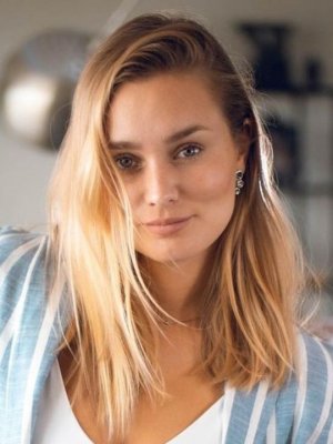 Kika Silva abandona 