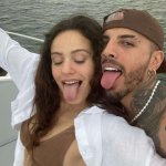 Rauw Alejandro saca carcajadas con imitación de Rosalía