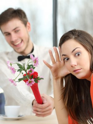 ¿Qué es el love bombing y cómo evitarlo?