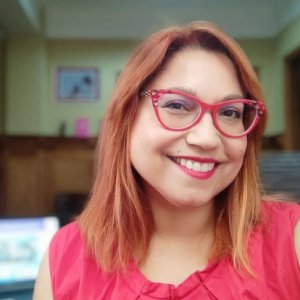 Periodista Alejandra Valle se encuentra internada por problemas de salud