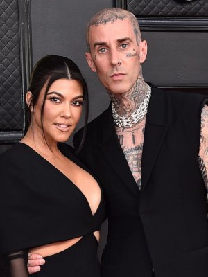 Kourtney Kardashian anuncia que espera su primer hijo de Travis Barker