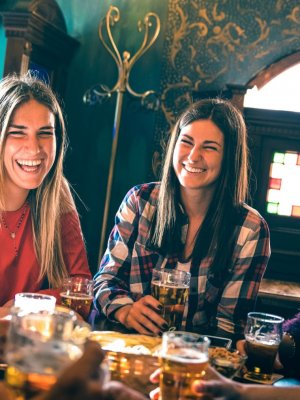 Prepárate para celebrar el Día de la Amistad a lo grande