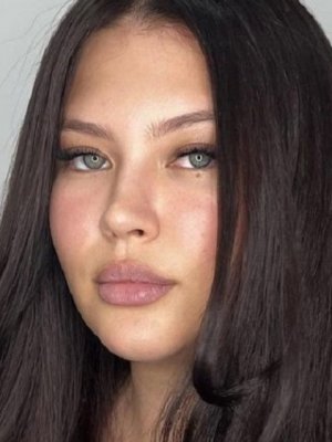 Michelle Carvalho compartió su celebración de 30 años con sus seguidores