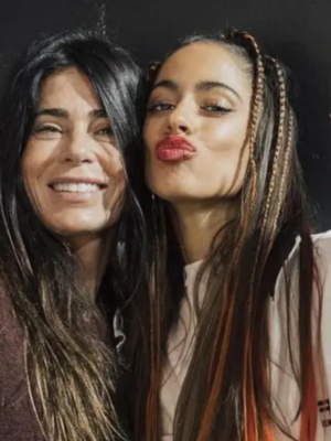 La grave denuncia que enfrenta mamá de Tini Stoessel