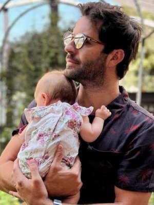 Cristián Arriagada muestra lo grande que está su hija con Cecilia González