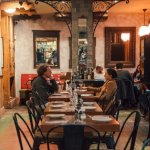 ¿Amante de la buena mesa? Este es el mejor lugar para comer, beber y sentir