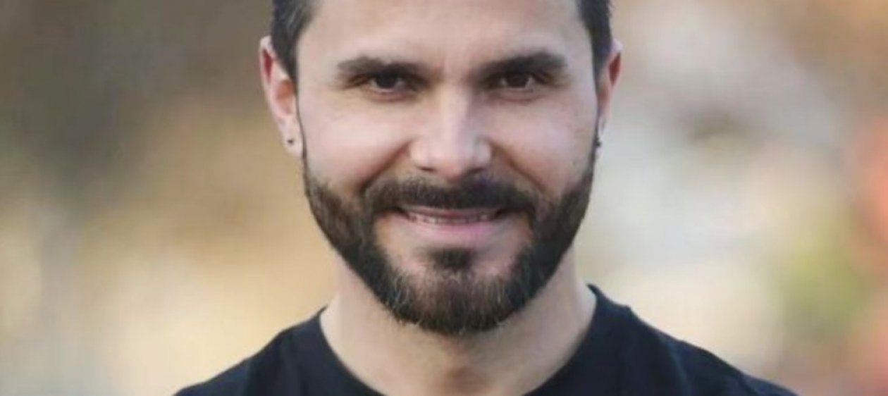 Álvaro Ballero se arrepiente de provocadora foto con su hermana