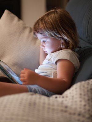 Estudio revela nuevos riesgos del sedentarismo infantil