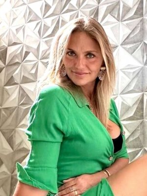 Kenita Larraín explica por qué no comparte fotografías de su hija