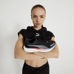 Estudio: ¿Cómo son las zapatillas favoritas de los chilenos?