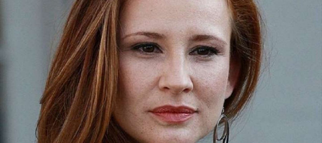 Sigrid Alegría se llenade elogios en las redes sociales por elegante pie de cueca