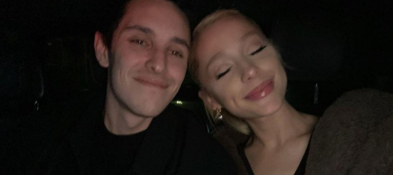 Ariana Grande y Dalton Gomez solicitan el divorcio después de 2 años de matrimonio