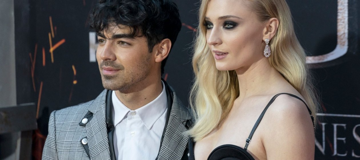 Sophie Turner demanda a Joe Jonas por