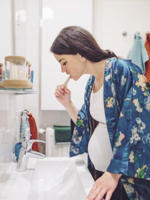 ¿Cómo cuidar la salud dental durante el embarazo?