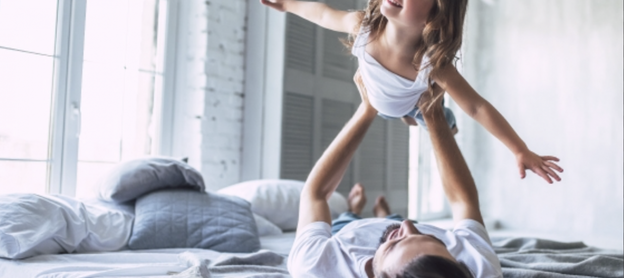 Desde el primer año: Conoce el secreto para que los niños logren dormir solos en la noche