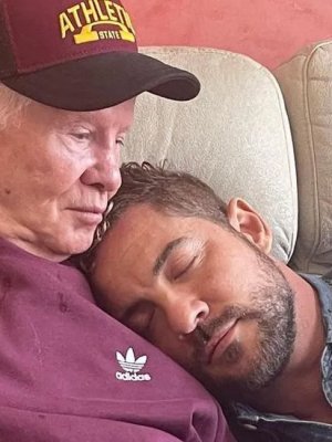David Bisbal transparentó el Alzheimer de su papá y el registro se transformó en viral