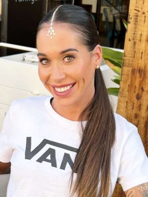 Vale Roth celebra los cinco meses de su hija con tiernas postales