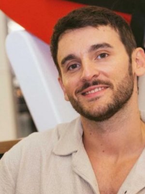 Tomás González entrega detalles de su íntimo matrimonio