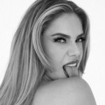 Camila Stuardo firmó como animadora en México y sigue su carrera de influencer en las redes