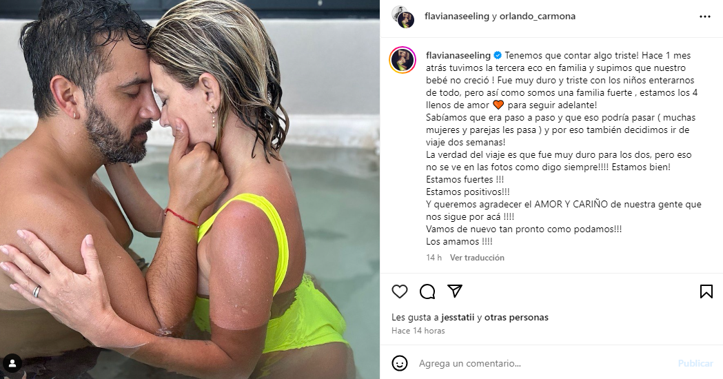 Flaviana Seeling y Orlando Carmona, abrazados en una piscina