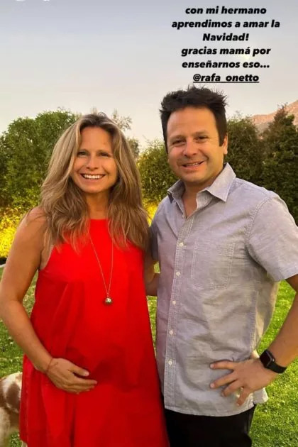 soledda Onetto junto a su pareja en navidad