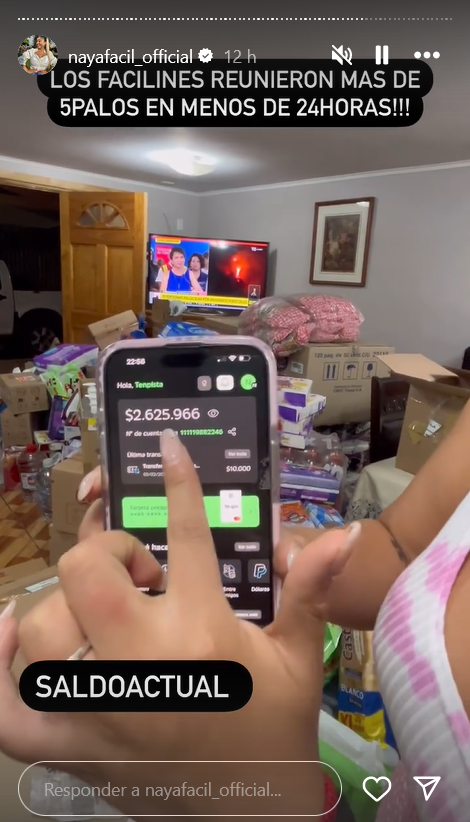 Historia de Instagram de Naya Fácil. En la imagen muestra los carros llenos con compras realizadas con el dinero que aportaron sus fanáticos