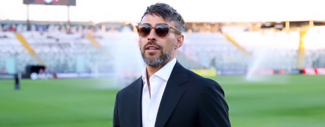Jorge Valdivia se defendió de la acusación de