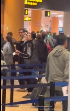 Cony Capelli en el aeropuerto