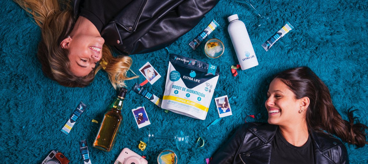 Nueva bebida hidratante chilena promete ser la mejor solución para la resaca de