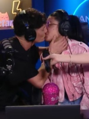 ¡Con beso y todo!: Iñigo y Eskarcita se fueron juntos de fiesta