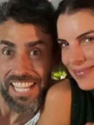 Aseguran que Jorge Valdivia se contactó con Maite Orsini: 