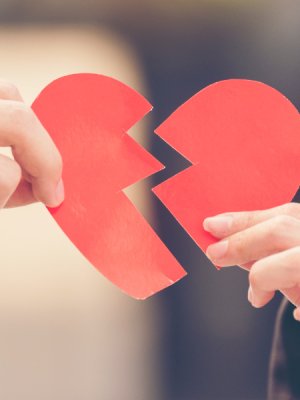 ¿Fin de una era? Reconocida pareja del espectáculo chileno habría terminado su relación tras 20 años