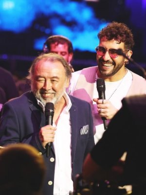 Don Carter celebró con un pepino el éxito de Edo Caroe en Viña 2025