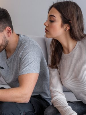 ¡Del poliamor al toliamor! La tendencia que toma fuerza entre las parejas