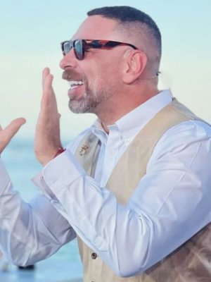 José Antonio Neme sobre volteretas de Mega: 