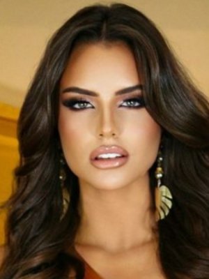 Emilia Dides recibió distinción de Miss Universe