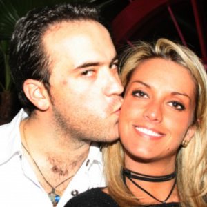 ¡Ahora estará con arresto domiciliario! Titi Ahubert recibió entre lagrimas a su esposo que salió de la cárcel