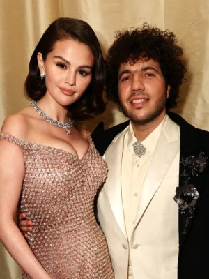 Se especula infidelidad de Benny Blanco a Selena Gómez ¡Estas son las pistas! Se especula infidelidad de Benny Blanco a Selena Gómez ¡Estas son las pistas!